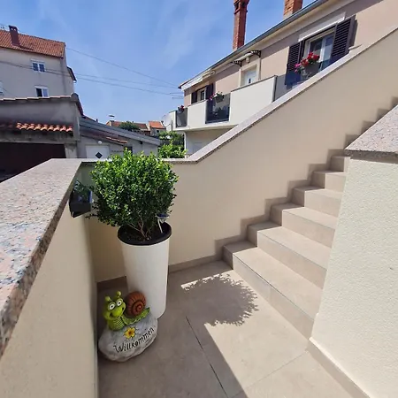 Davor2 Cosy Near Center, Beach, Parking