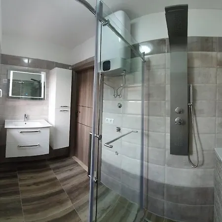 Davor2 Cosy Near Center, Beach, Parking Apartman *